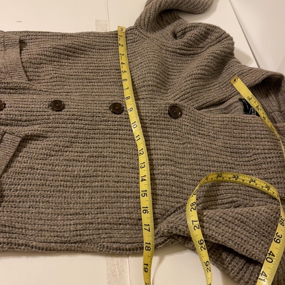 Abercrombie & Fitch button up Sweater - Picture 5 of 5